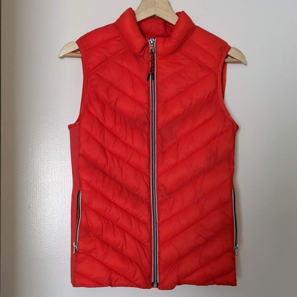 Puffer vest w/down alternative